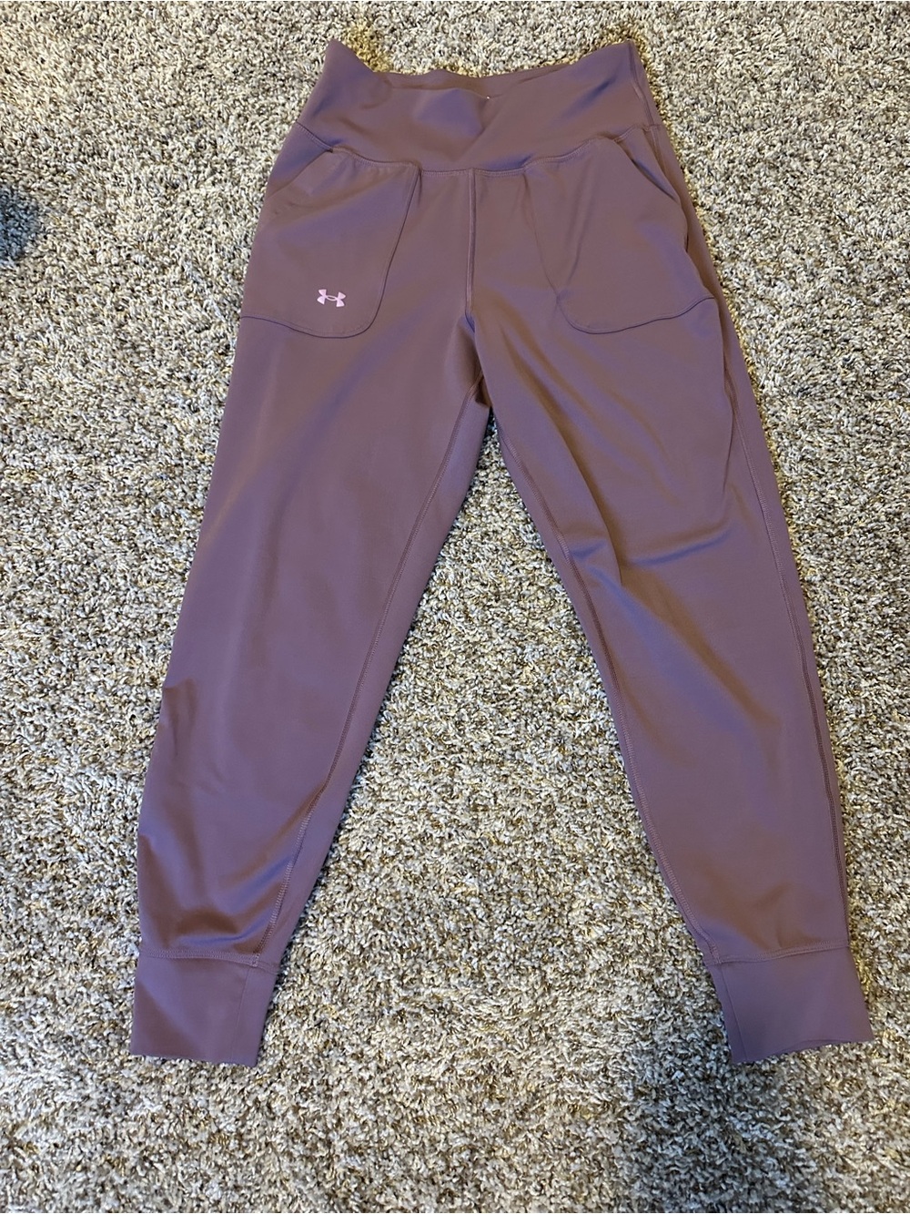 Women’s Under Armour Dusty Mauve Performance Joggers Size Medium